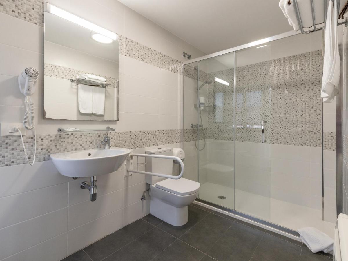 Hotel Rosalia De Castro Pontevedra Dış mekan fotoğraf