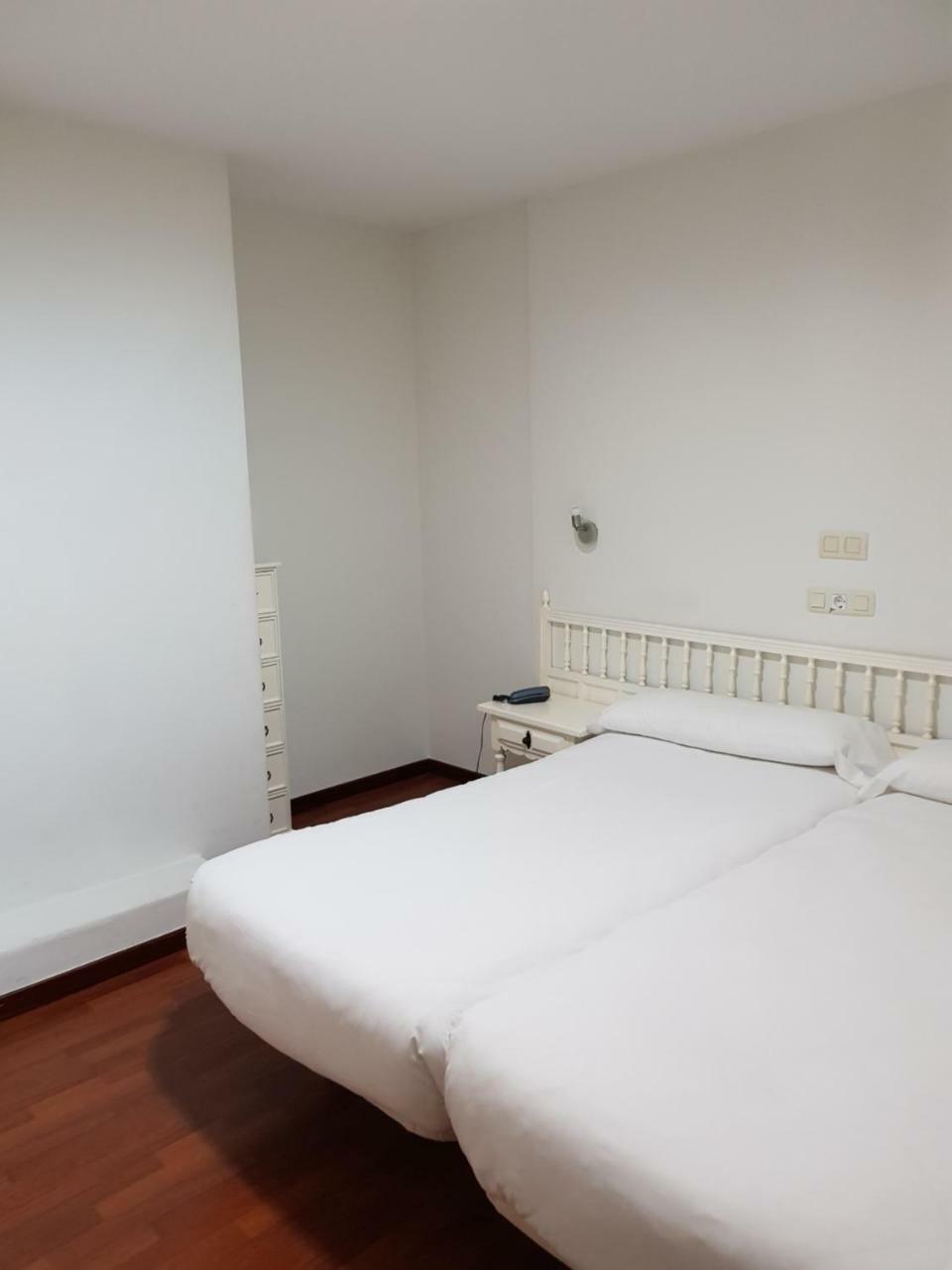 Hotel Rosalia De Castro Pontevedra Dış mekan fotoğraf